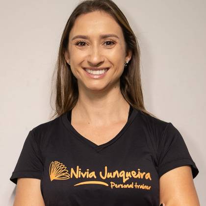 NIVIA JUNQUEIRA