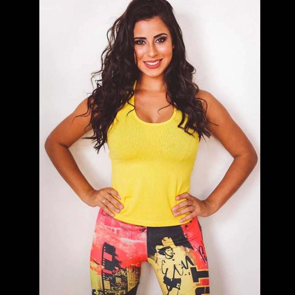 Thaina Favarato