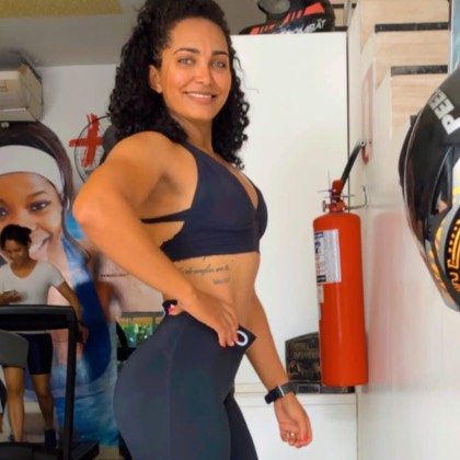 Renata Simões