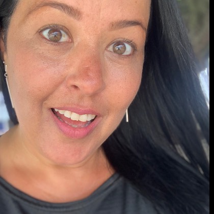 Nívea Soares Ferreira