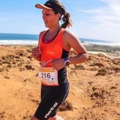 Emanuelle Santa clara