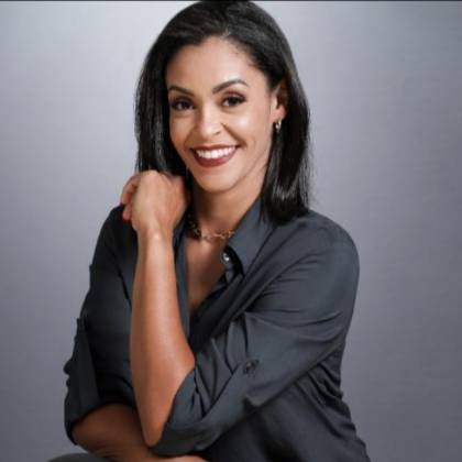 Carol Souza