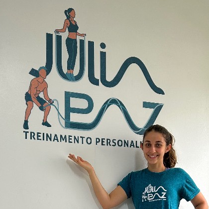 Júlia Paz