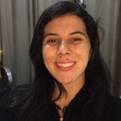 Thays  Isabella Costa