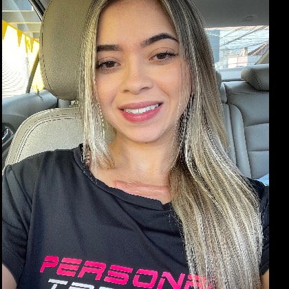 Islla Freitas personal