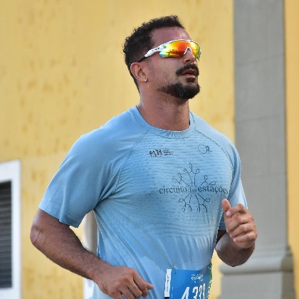 ROBERTO SANTIAGO BARBOSA