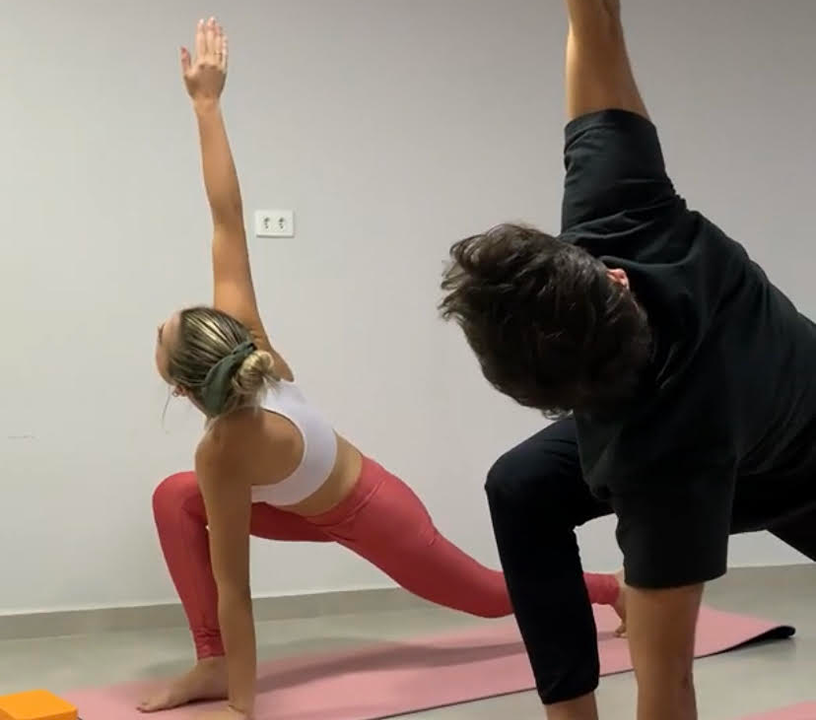 YOGA FLOW - PÉ NA AREIA