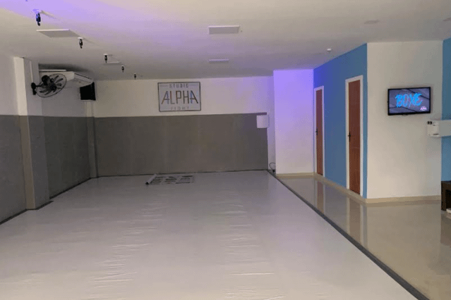 Studio Alpha Fight