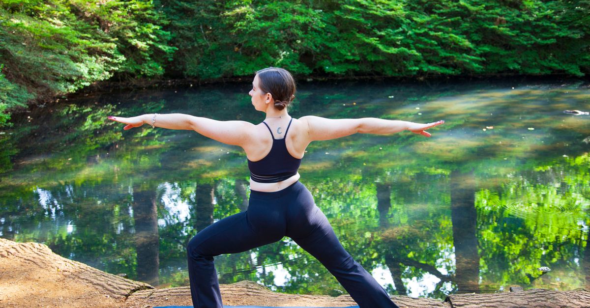 Yoga Semanal: Equilíbrio e Força