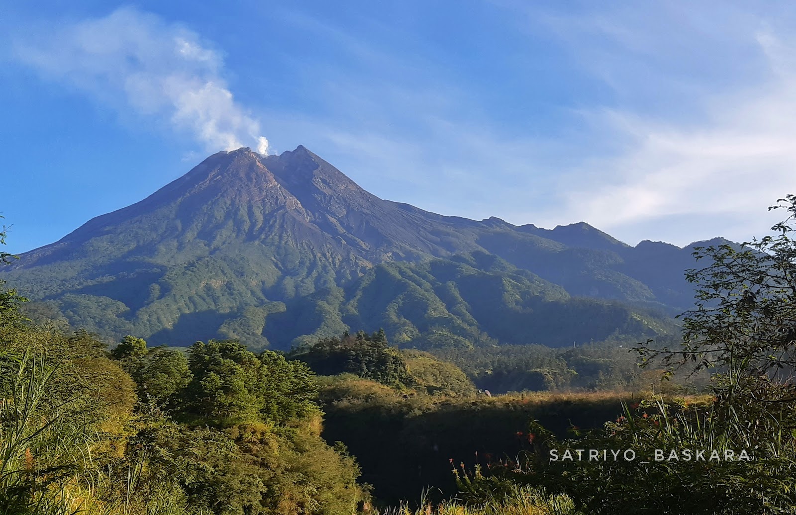 Picture of Immerse Yourself in the Spiritual Ambiance of Mount Merapi