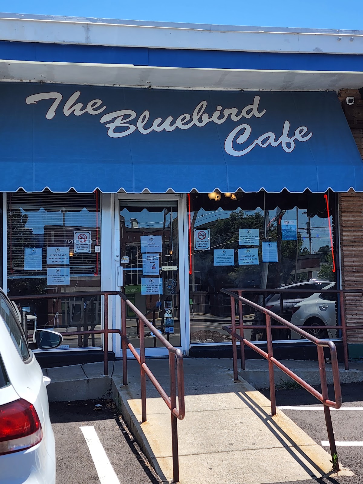 Picture of Catch a Live Show at the Bluebird Café