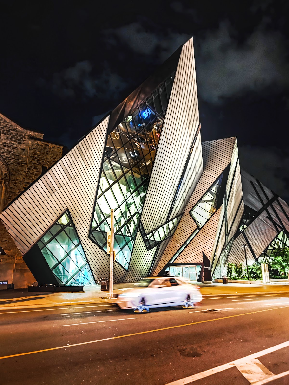 Picture of Visit the Royal Ontario Museum (ROM)