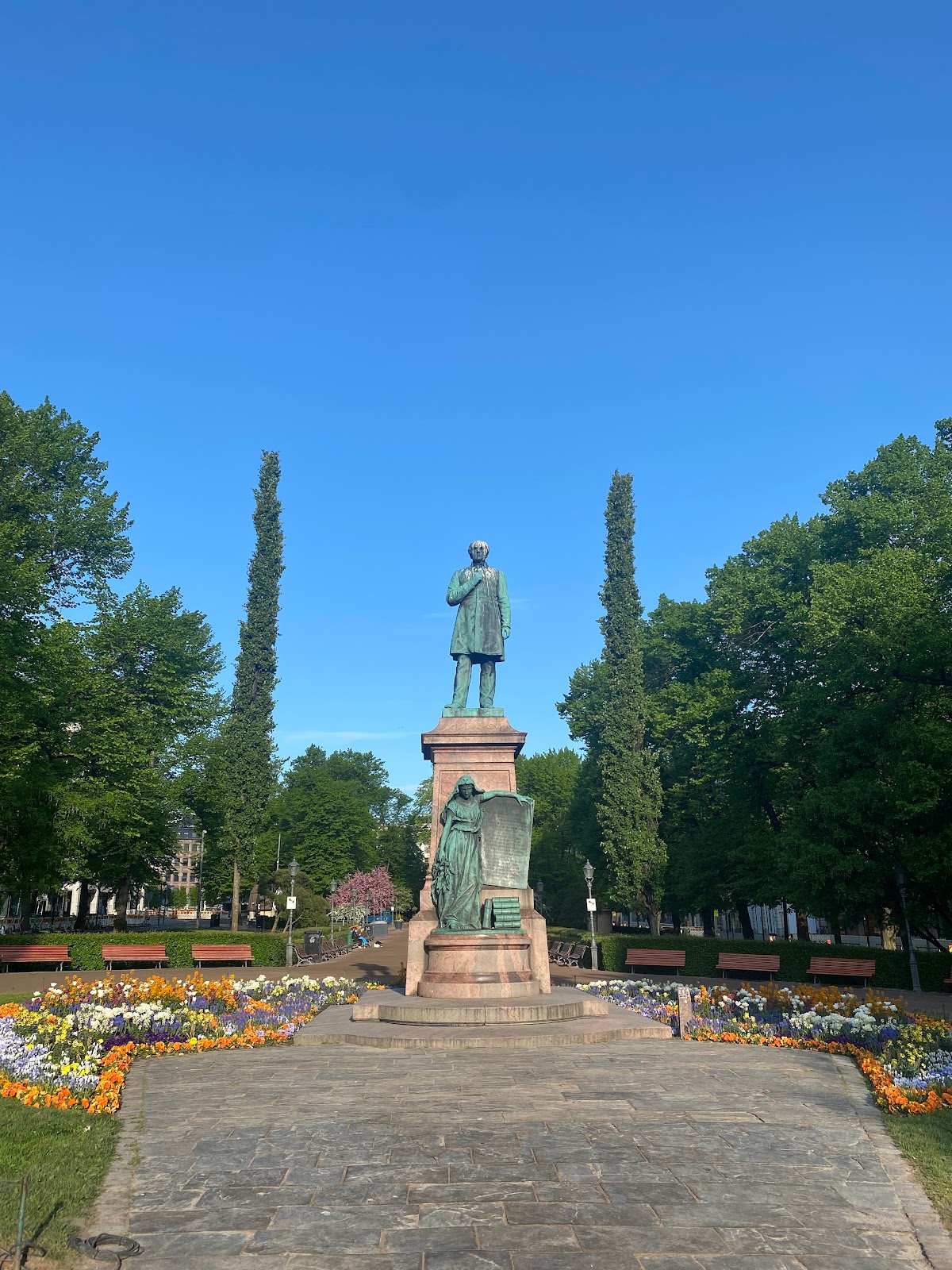 Picture of Unwind at the Esplanadi Park