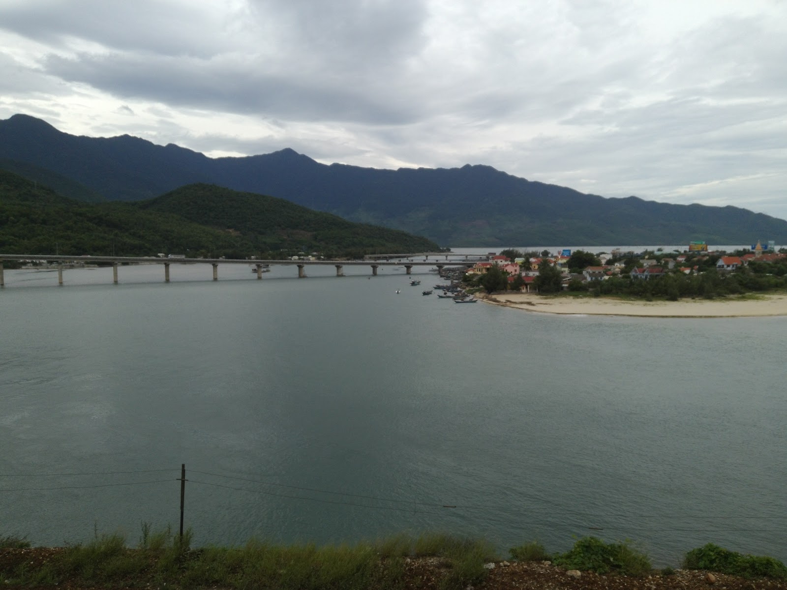 Picture of Navigate the Hai Van Pass by Motorbike