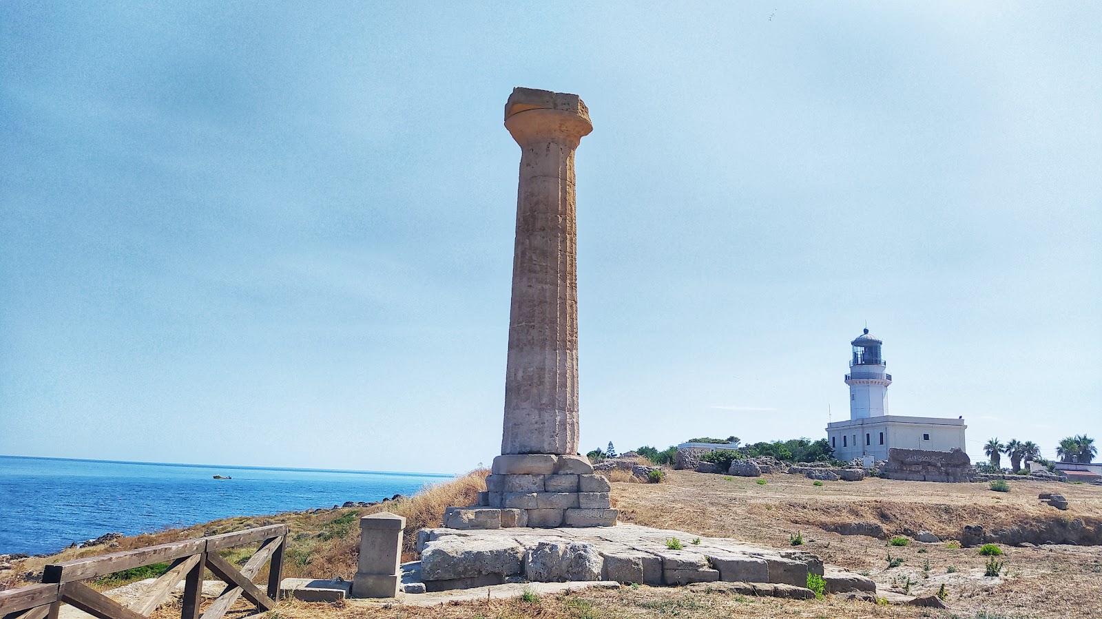 Picture of Dive into the Blue Waters of Capo Colonna