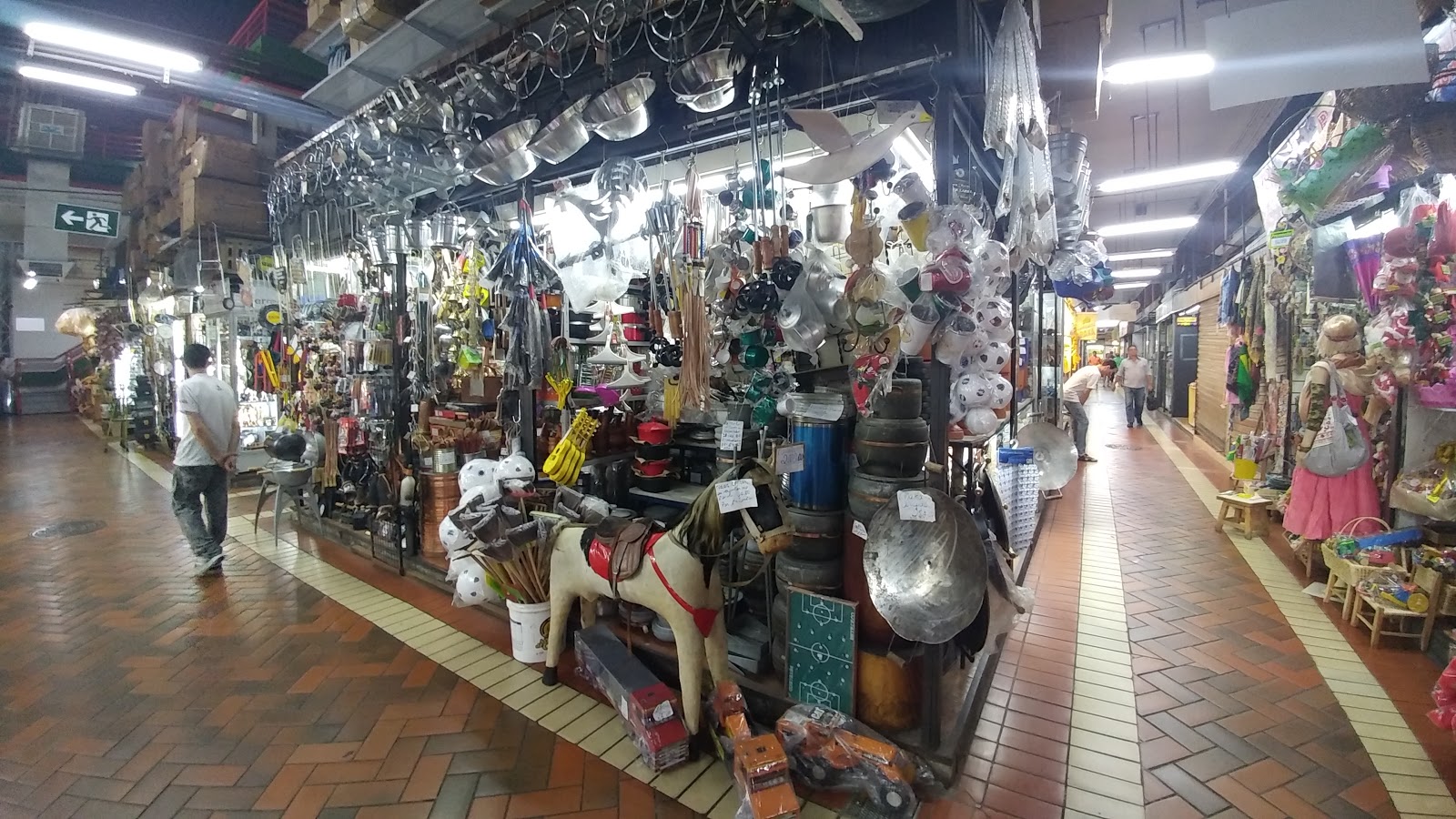 Picture of Savor the Local Cuisine at Mercado Central