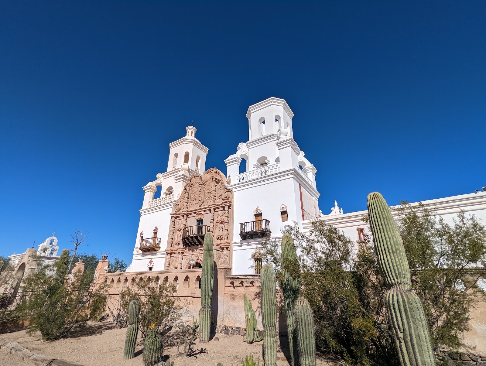 Picture of Discover the Mission San Xavier del Bac