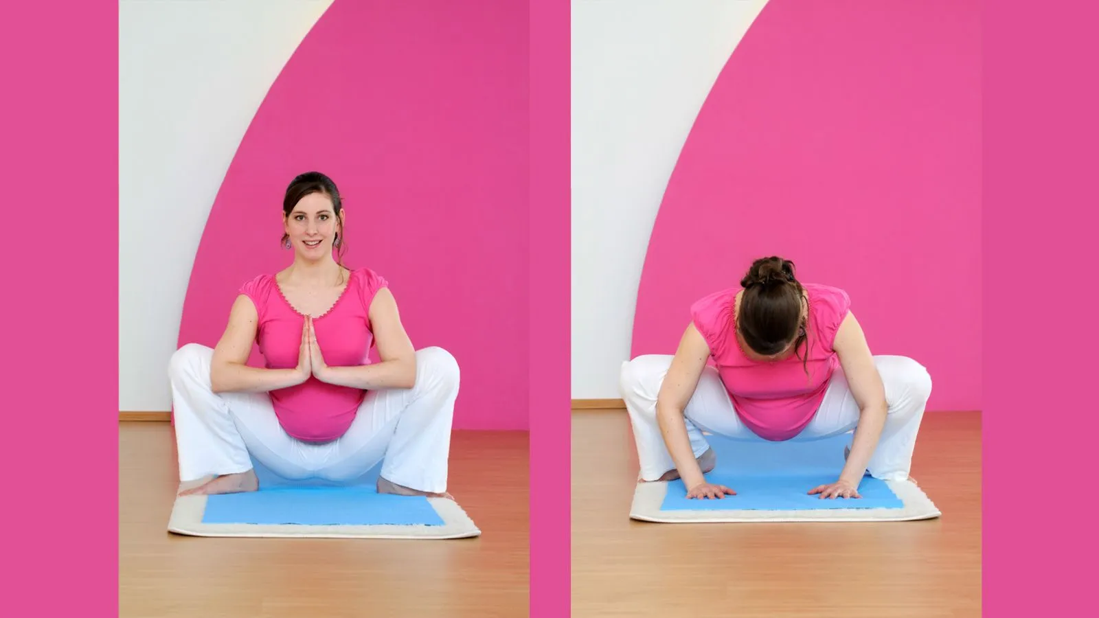 Schwangere in pinkem Shirt und weissen Hosen sitzt auf einer Yogamatte und macht Yoga