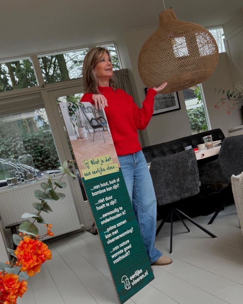 We're off! Last week we had a video shoot with Caroline Ligthart, the new face of Aardevloeren.nl ..If you like real wood.