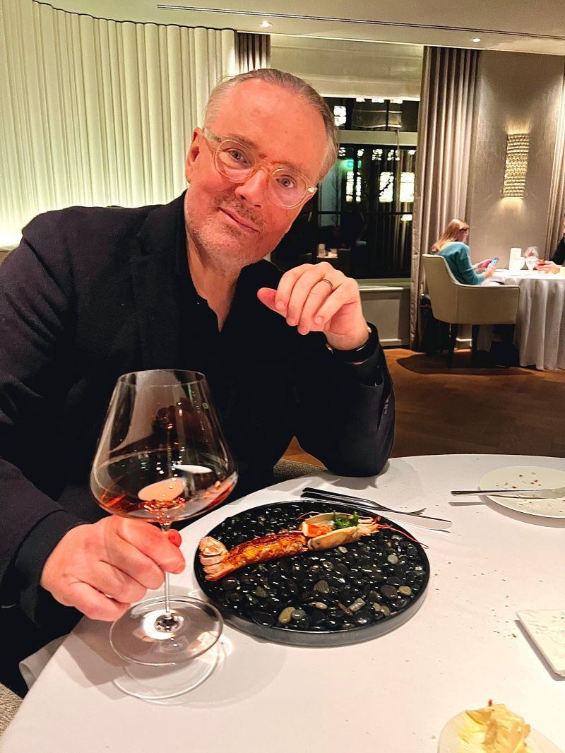 Sublime food (and drinks) at two Michelin star restaurant Spectrum led by chef Sidney Schutte and maitre / sommelier Cas Kratz.