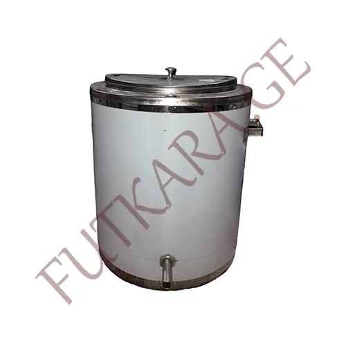 Wax melter with steam generator