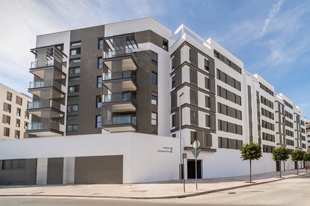 Exterior 1 spon