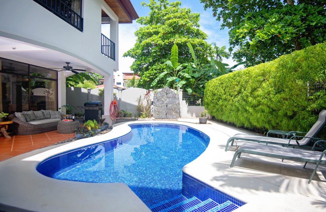Foto de Casa Alma  Beachside Luxury Living in Hermosa Palms
