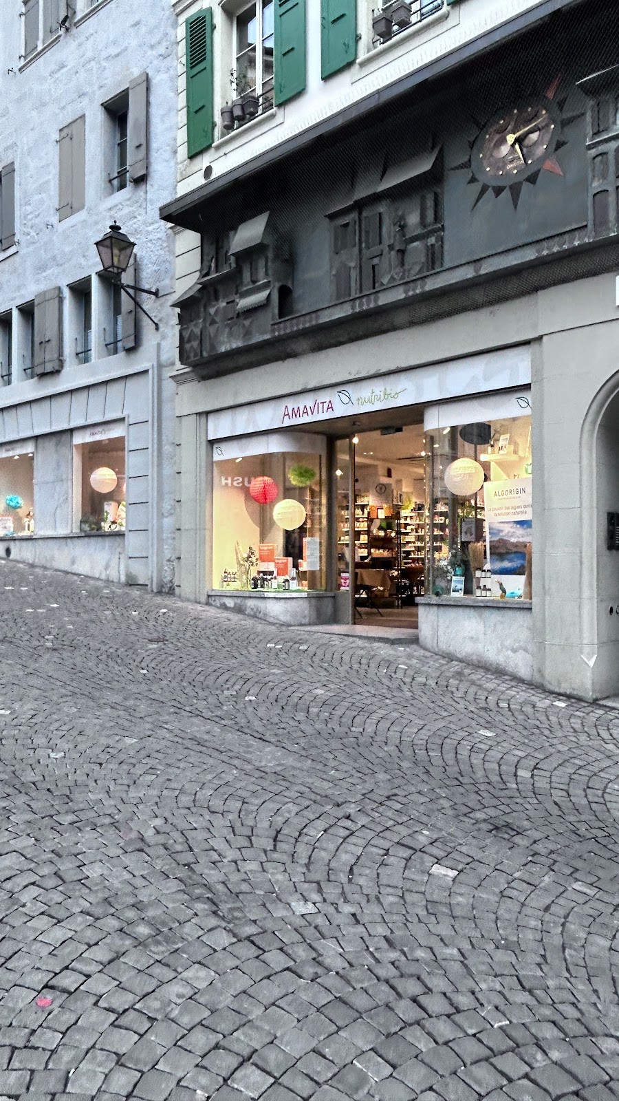 Amavita Nutribio La Palud Pl. de la Palud 23, 1003 Lausanne, Switzerland