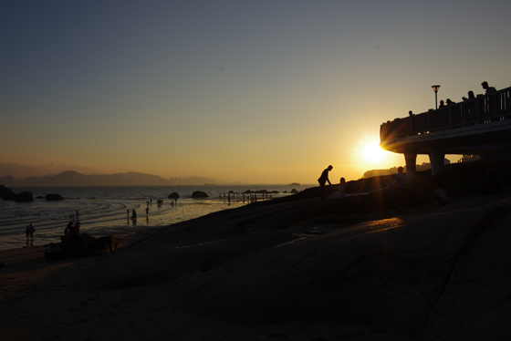 珍珠湾の夕暮れ