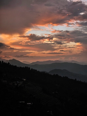 The beautiful winter sunsets of Seetla