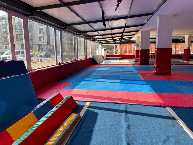 Es/On Cimnastik Spor Kulübü galeri fotoğrafı 3
