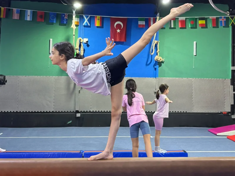 Sarıyer Cimnastik Spor Kulübü galeri fotoğrafı 5