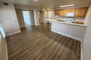 825 El Capitan, Suite 13 NEW Hardwood Floors