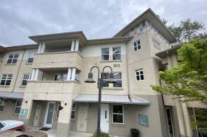 825 El Capitan, Suite 13 NEW Hardwood Floors