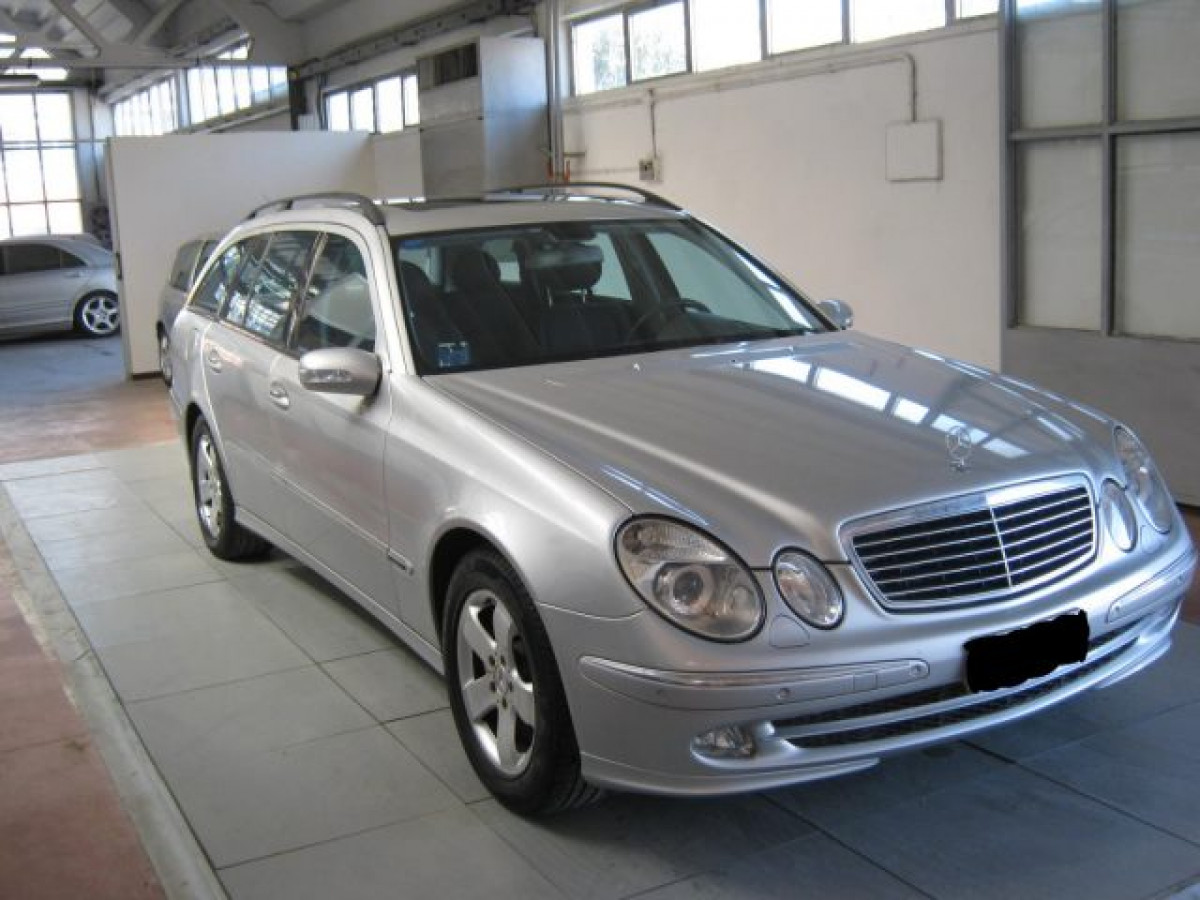 MERCEDES Classe E (W/S211)