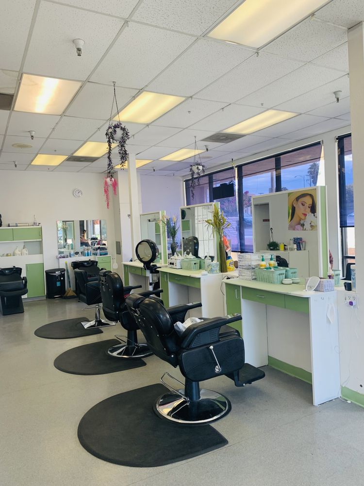 Welcome to OM Beauty Salon