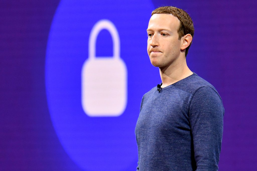 بعد أزمة "فيس بوك"..هل معلوماتنا الشخصية في أمان بين يدي مارك؟؟
