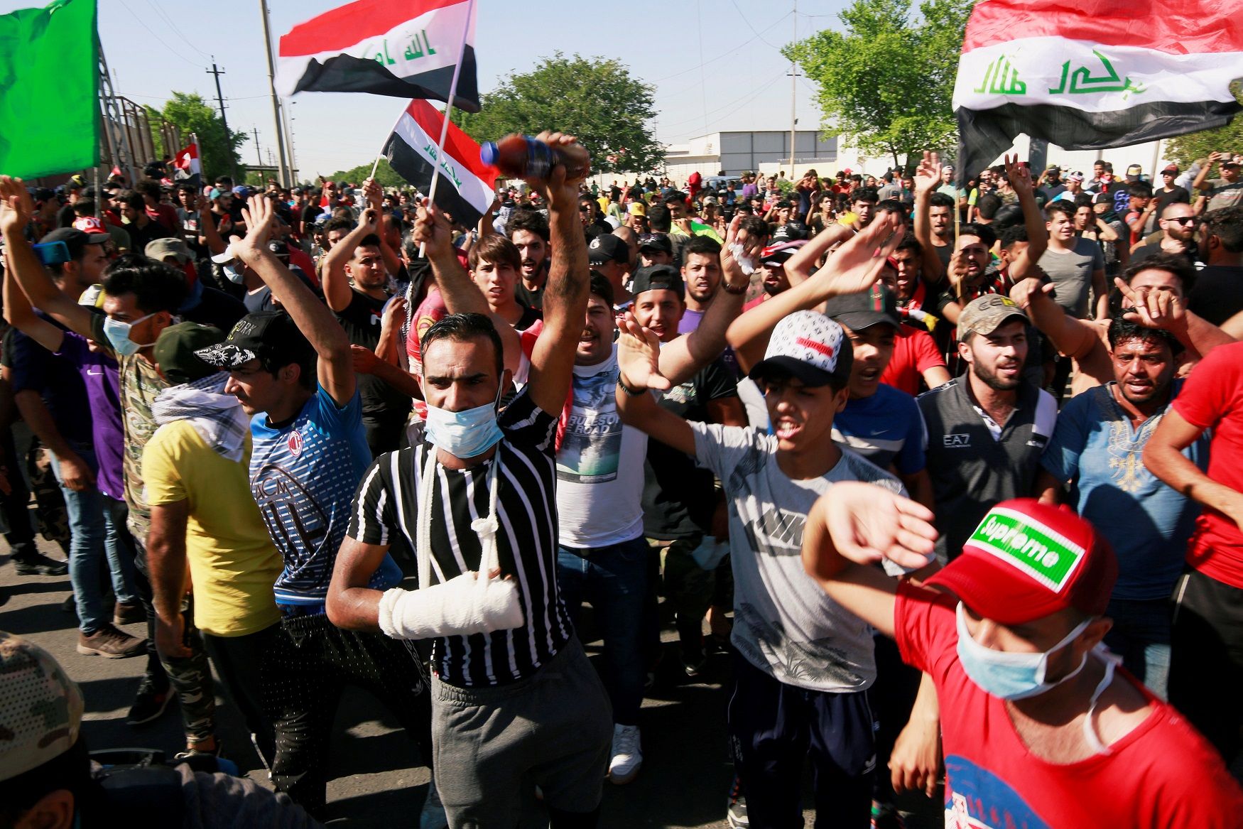 العراق ينتفض ضد الفساد والتدخل الإيراني