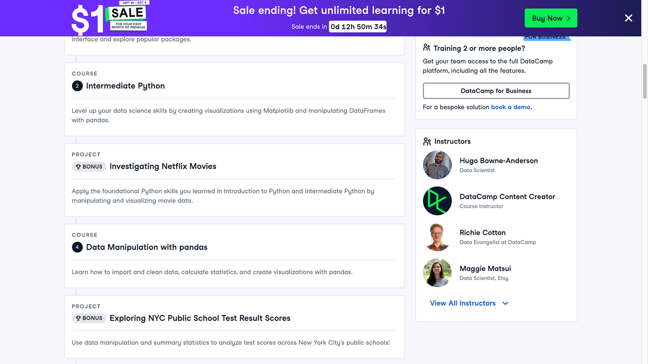 DataCamp's Data Analyst in Python track, showing Python and pandas courses alongside data projects