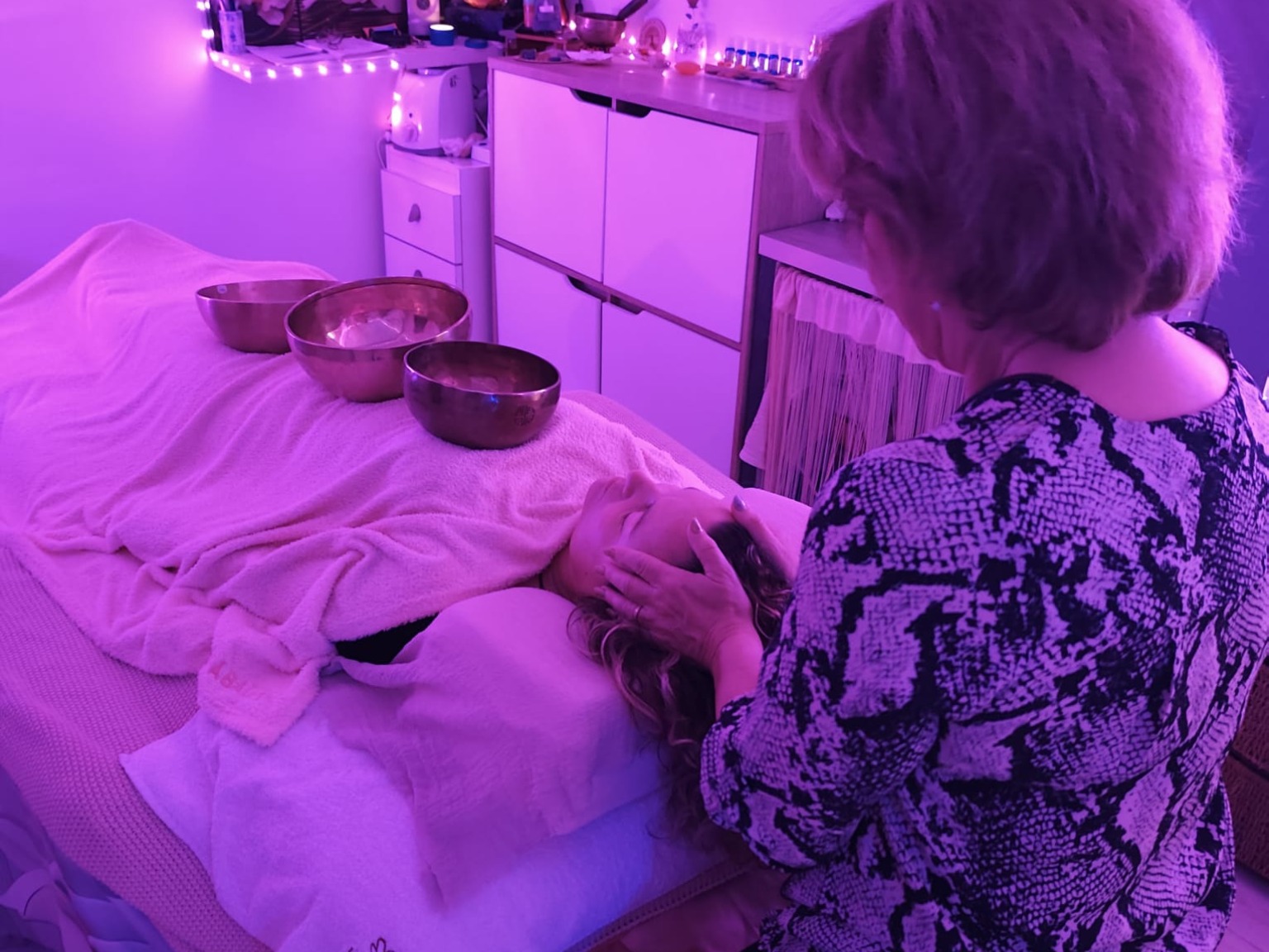 Couverture de Libérer les blessures de l'âme : un voyage intérieur avec les soins énergétiques à Hyères