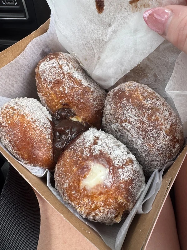 Photo of Leonard's Bakery
