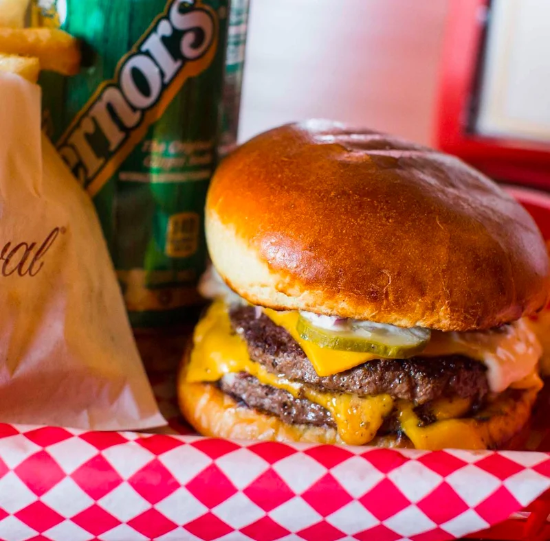 Burger at Small Cheval  Fulton Market