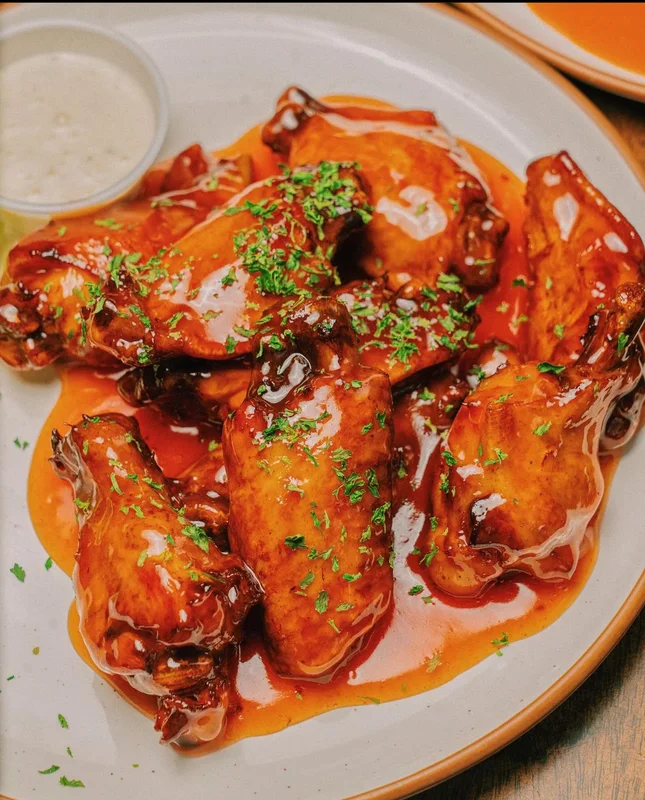 Wings at Pour Decisions Chicago
