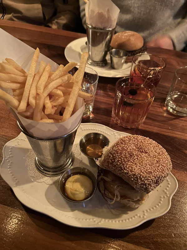Burger at The Loyalist