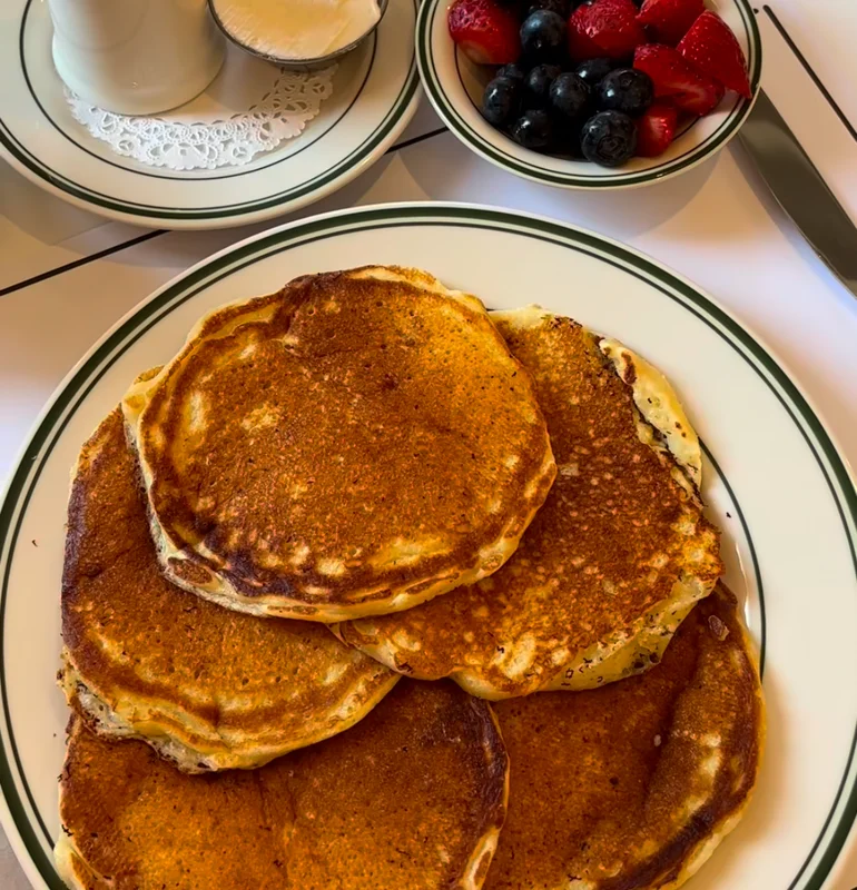 Photo of Jon & Vinny's Beverly Hills