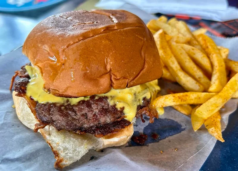 Burger at Zipitios  Florida Ave