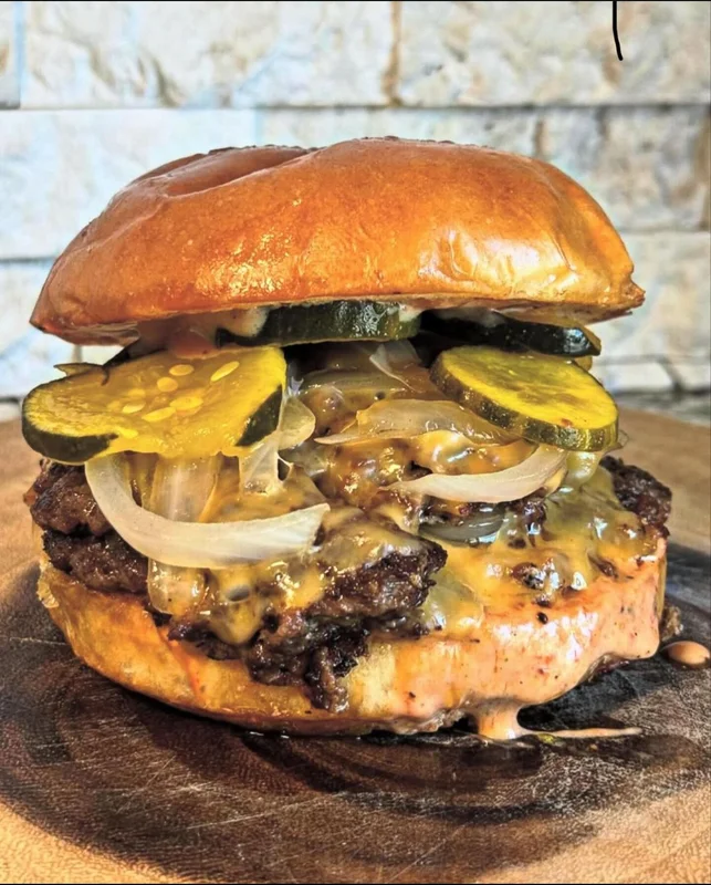 Burger at Tempesta Market