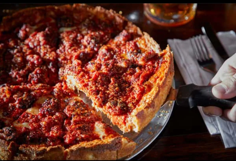 Pizza at Moretti's Hoffman Estates