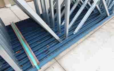 How Do Temperature-Controlled Distribution Centers Leverage Pallet Racking?