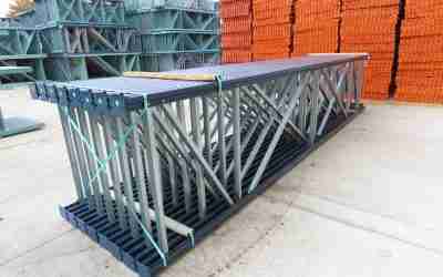 How Do Frozen Food Distribution Centers Leverage Pallet Racking?